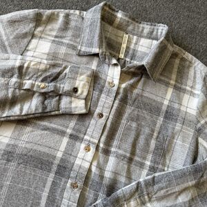 Kuhl Kamila Flannel Button Up Shirt Hiking Long Sleeve Womens Large Gray Plaid